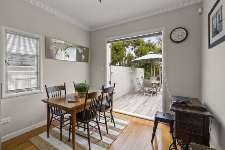 19 Merani Street Narrow Neck_10