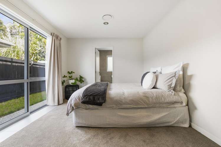 6 Tuatini Place Long Bay_21