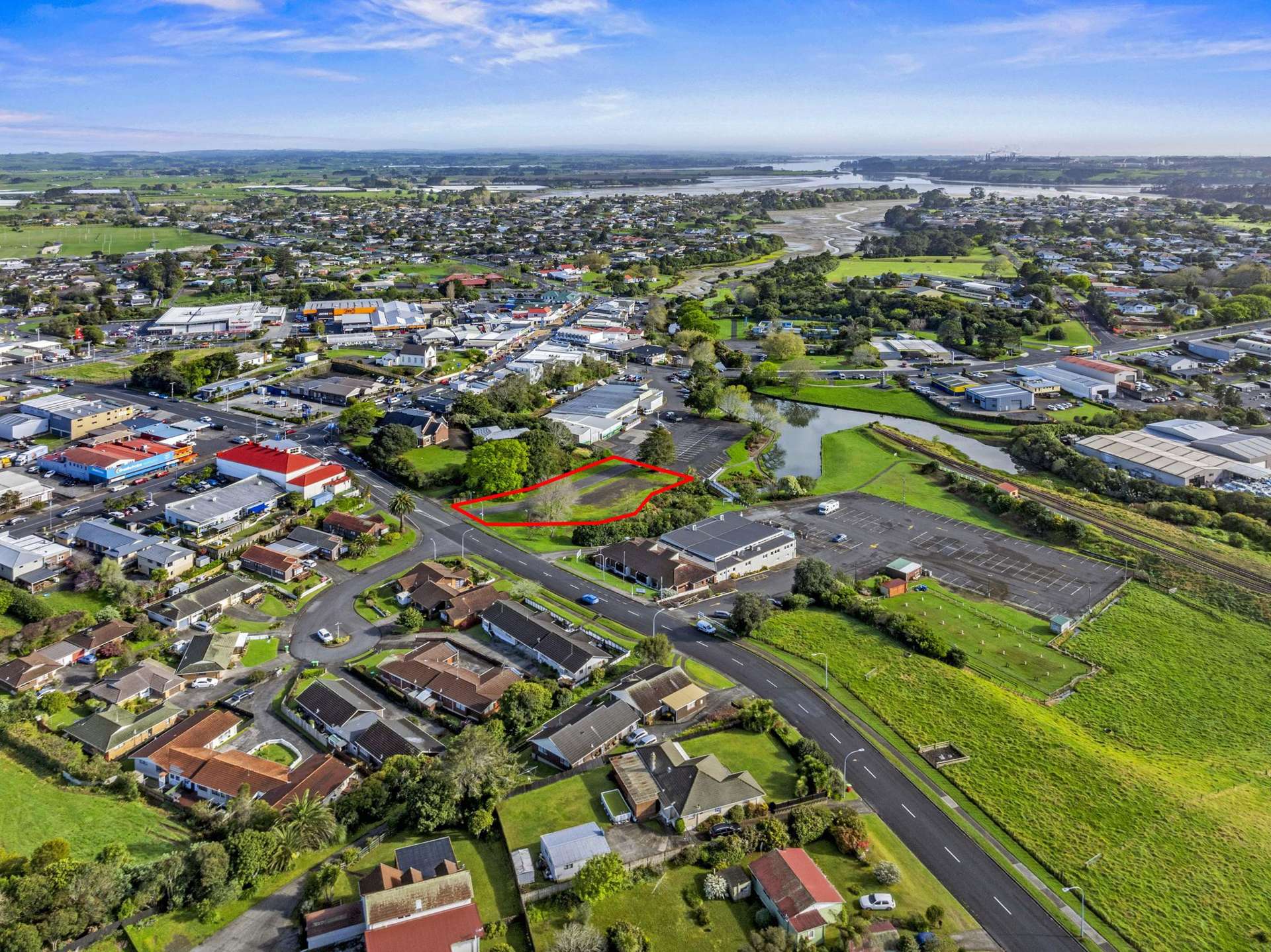 Queen Street Waiuku_0