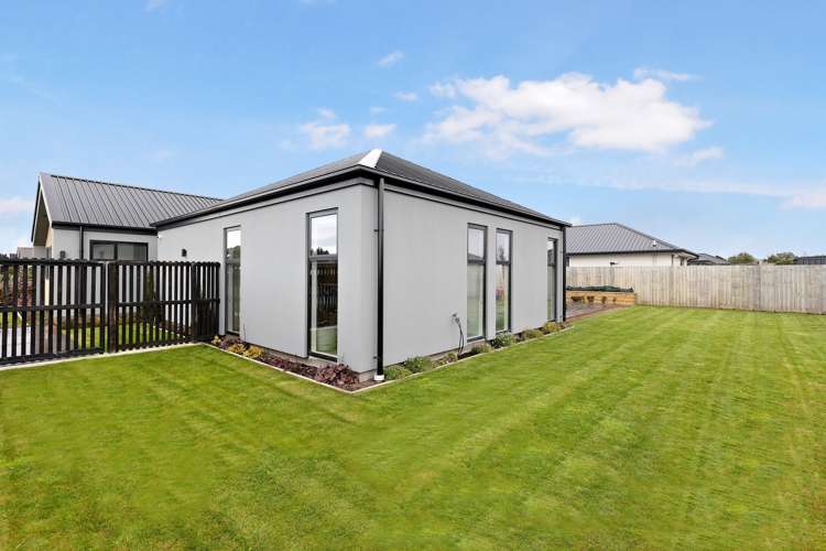 1 Hamlett Drive Woodend_17