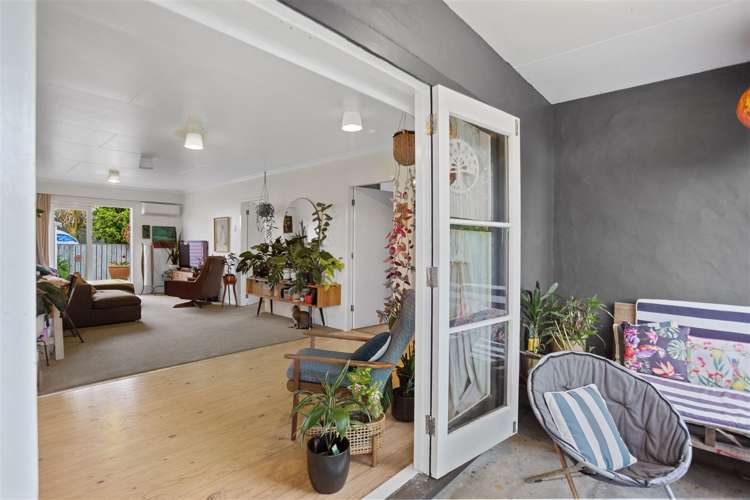 11 Roretana Drive Athenree_12