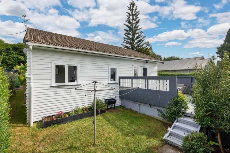 9 Lynwood Road New Lynn_21