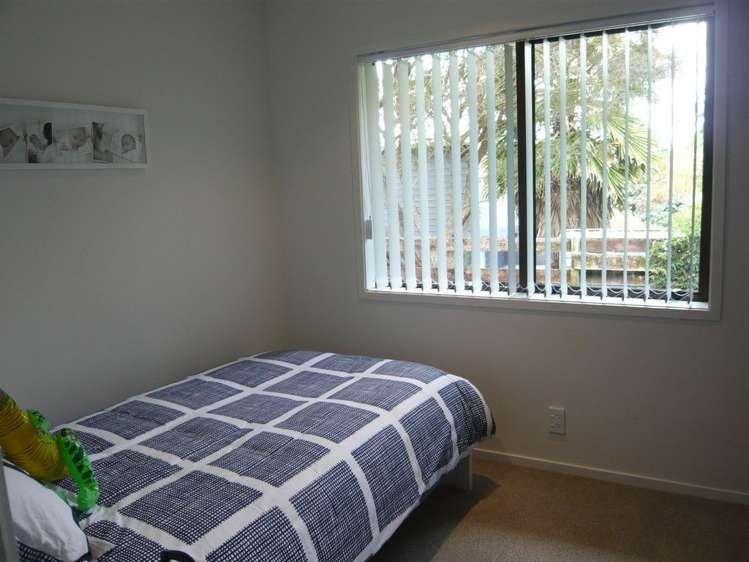 1/105 Tiroroa Avenue Te Atatu South_12