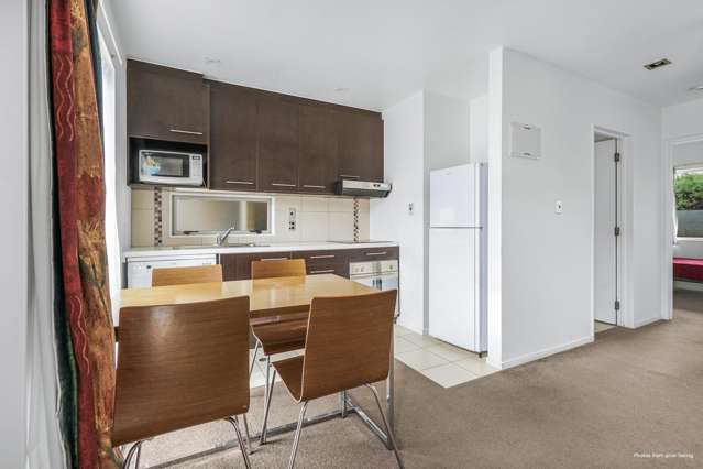 2/18 Lorne Street Melville_1