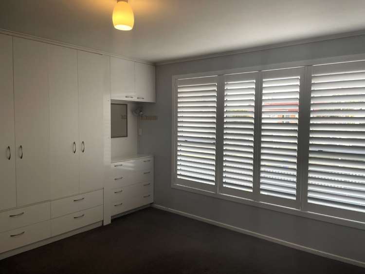 8 Divich Avenue Te Atatu South_8