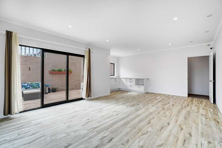 31 Shibata Rise Ranui_11