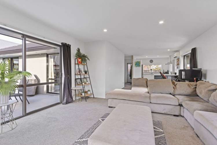 22 Fairweather Crescent_2