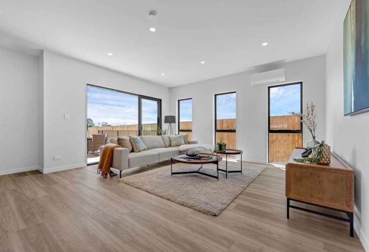 27 Korowhiti Road Clarks Beach_7