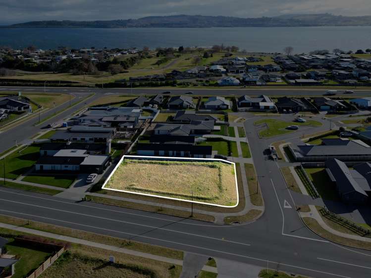 3 Tuapapa Road Wharewaka_2