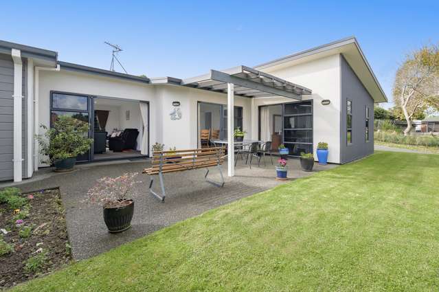 Sunny and elevated with Kaimai views