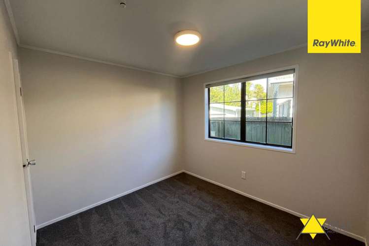 8 Coey Place Glen Eden_12