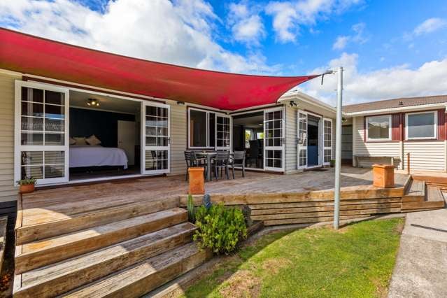 Charming 4 Bedroom Home plus Office