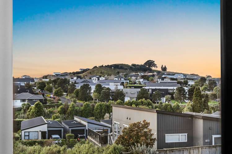 61 Rongoa Maori Way Pukekohe_19