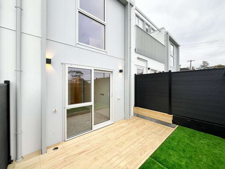 16/9 Aeroview Drive 1603_11