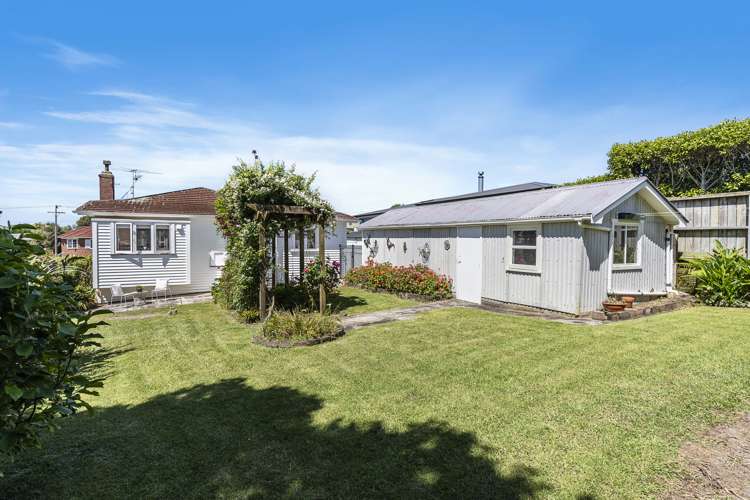 100 Kiwi Road Point Chevalier_2