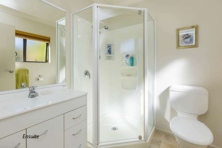 5 Messines Avenue Trentham_11