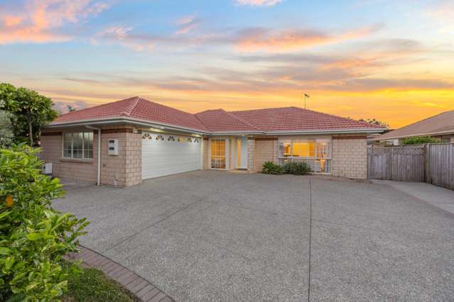 Classic Brick & Tile in Botany College Zone