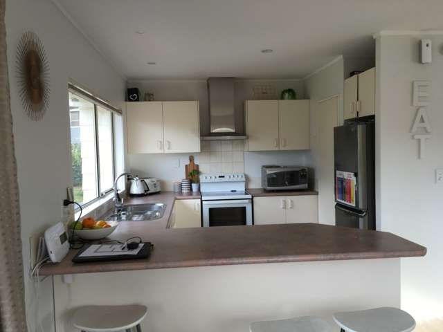 16 Greta Place Stanmore Bay_2