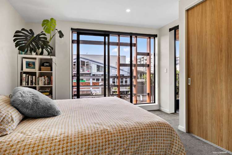 103/8 Central Road Kingsland_7