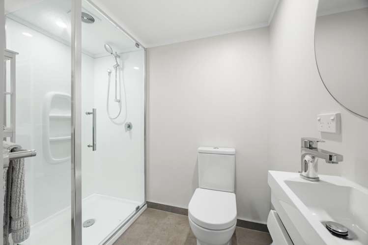 1/4 Grassways Avenue Pakuranga Heights_19