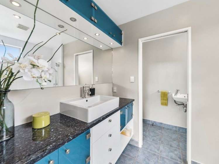 632 Huia Road Parau_14