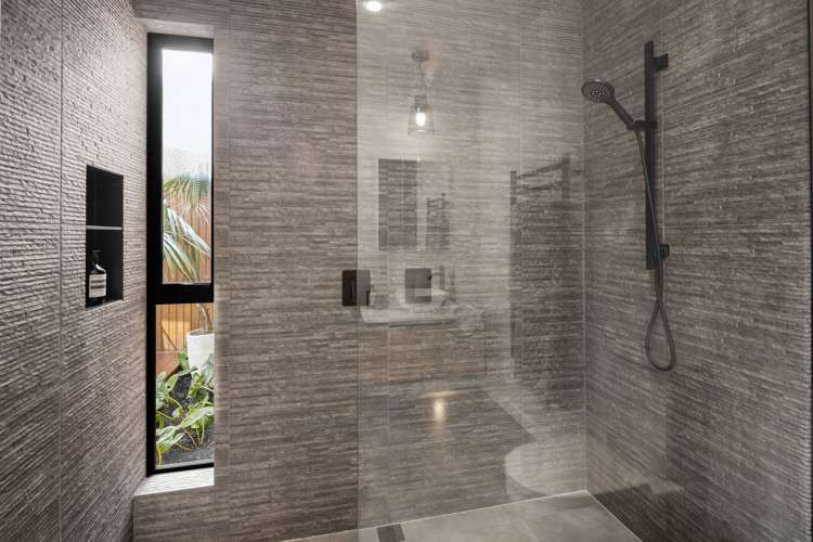 12 Jellicoe Drive Hamilton East_21