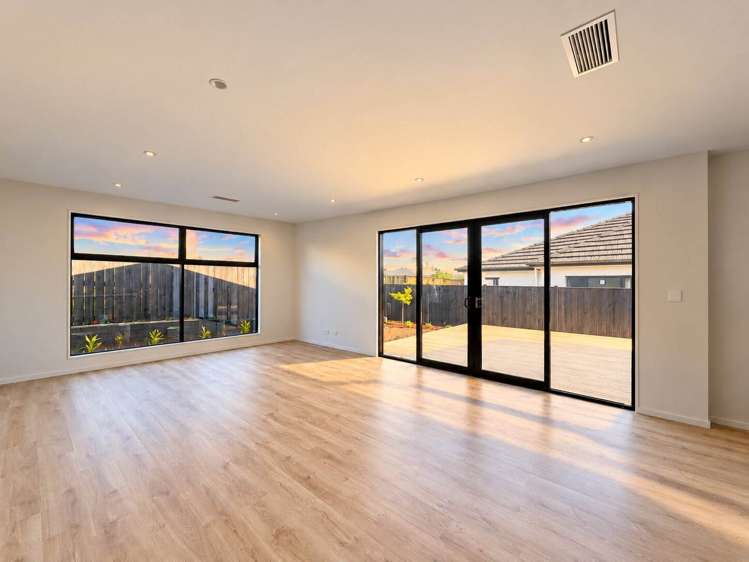 3 Kiwakiwa Street Milldale_1