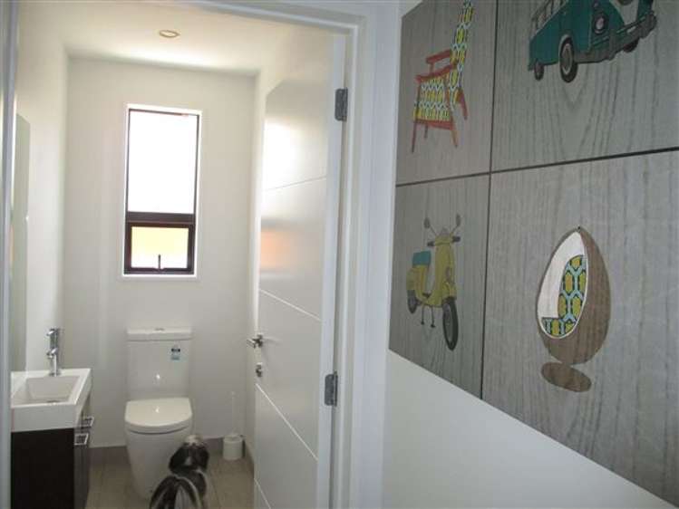 20 Russ Drive Lincoln_18