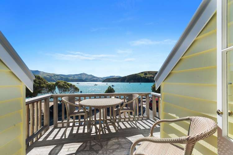 67 Beach Road Akaroa_19