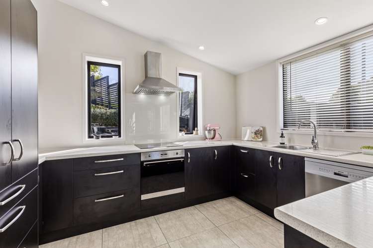 31 Laly Haddon Place Matakana_10