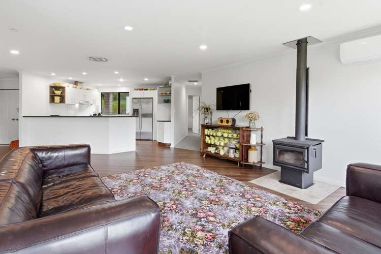 17 Terry Smyth Drive Kumeu_11