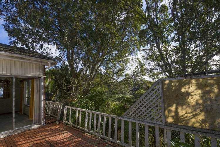 85 Scenic Drive Titirangi_16