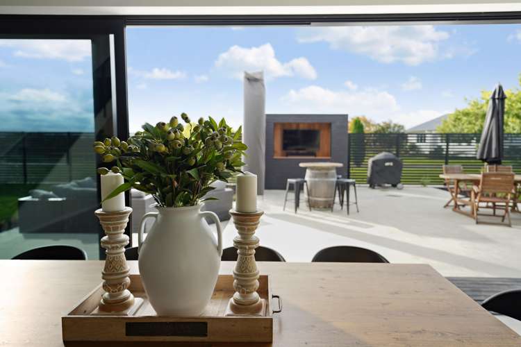 409 Grasslands Drive Cambridge_26