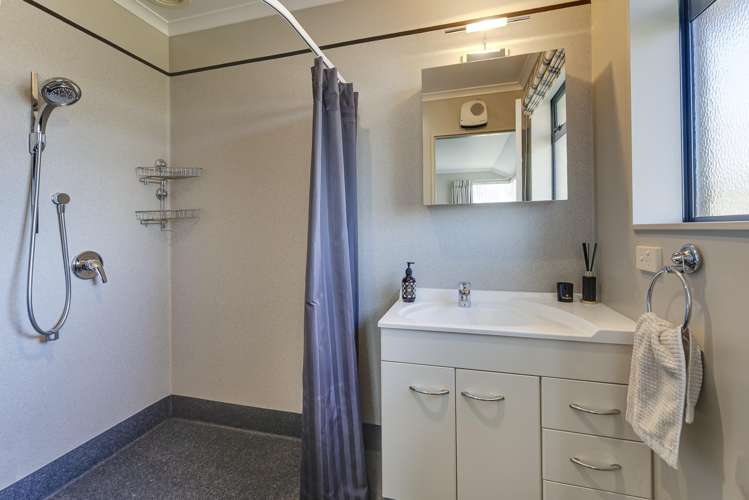 16 Monaco View Stoke_19