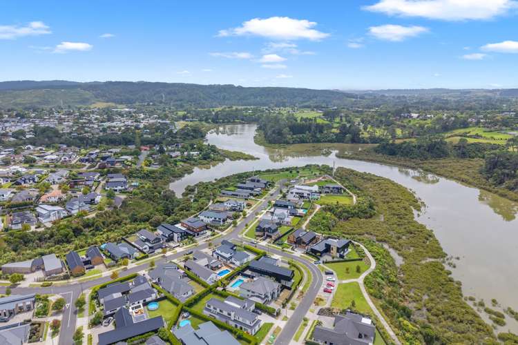 15 William Blake Way Riverhead_24