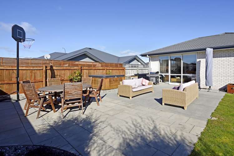 8 Reserve Lane Brightwater_15