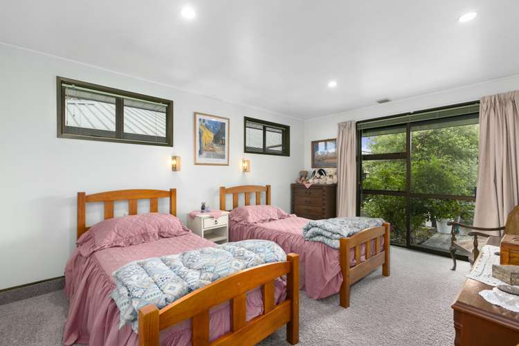 60 Easther Crescent Kew_14