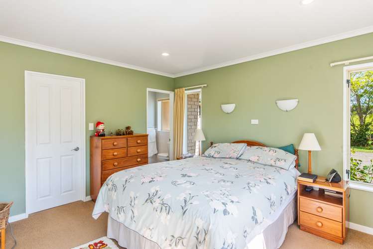 965 Koputaroa Road Koputaroa_15