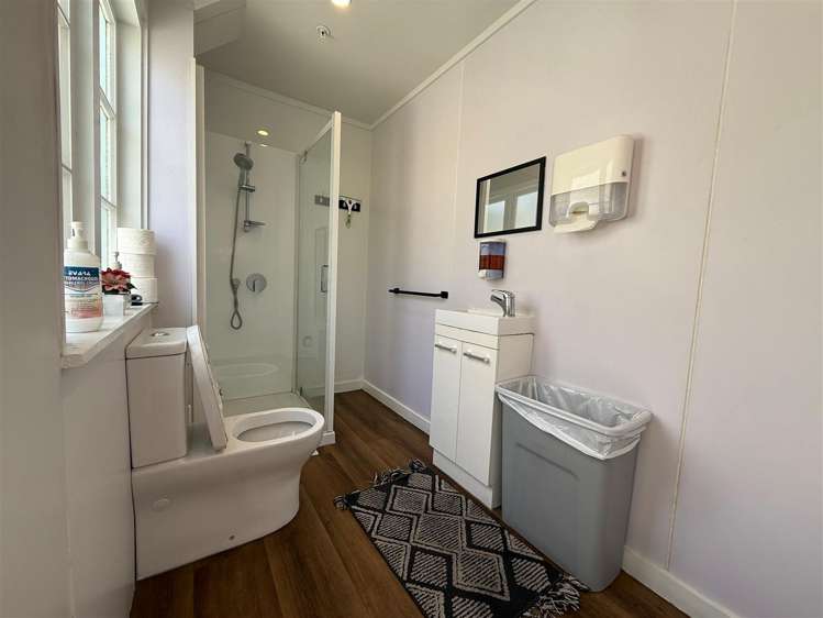 115 Gracefield Road Gracefield_12