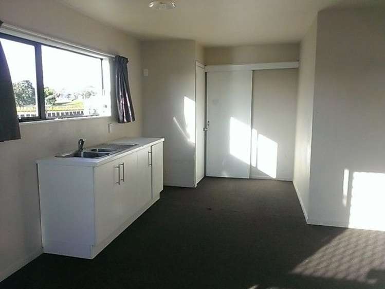 8 Bundena Place Clendon Park_7