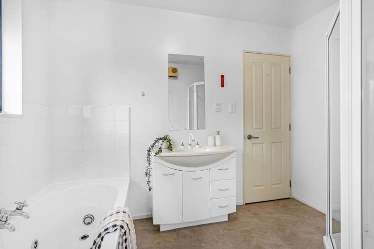 68a Racecourse Road Sockburn_10