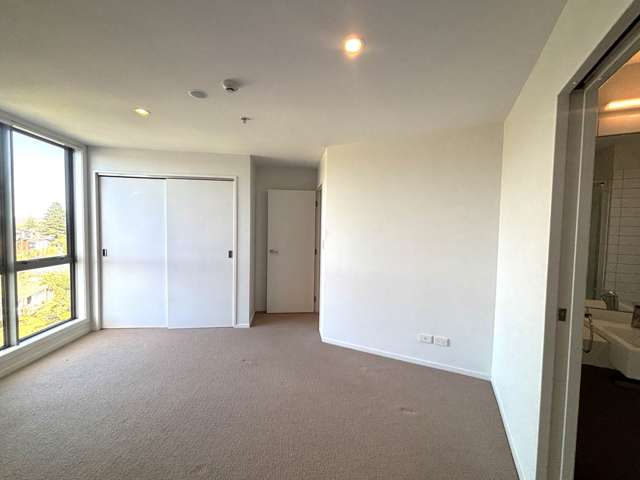 4a/84 Gunner Drive Te Atatu Peninsula_2