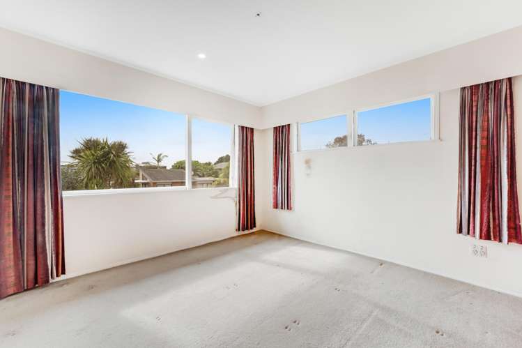 9 Kurnell Drive Botany Downs_11