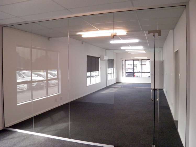 2/8 Homersham Place Burnside_2