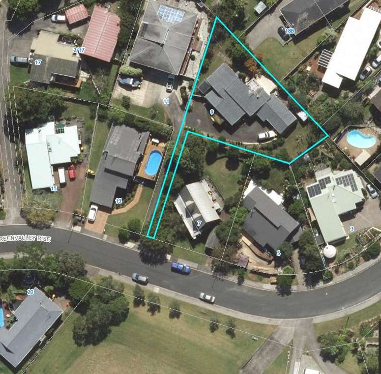 9 Greenvalley Rise Glenfield_22