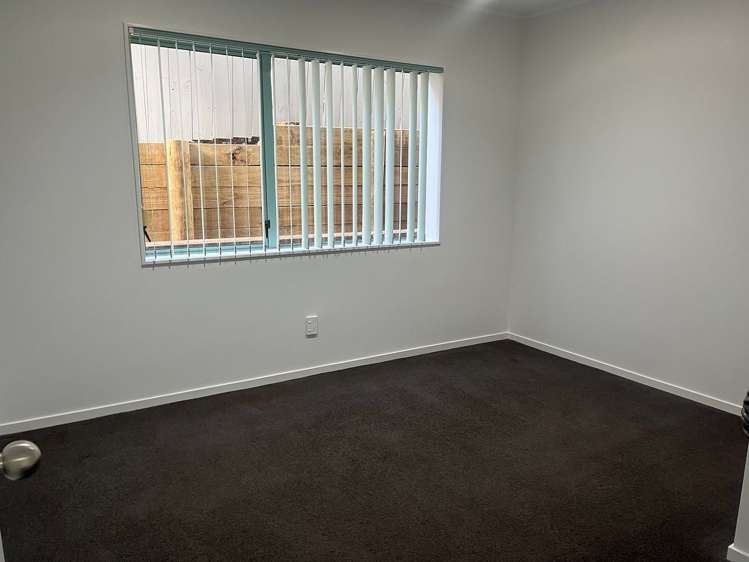 2/7 Marbeth Court Botany Downs_8