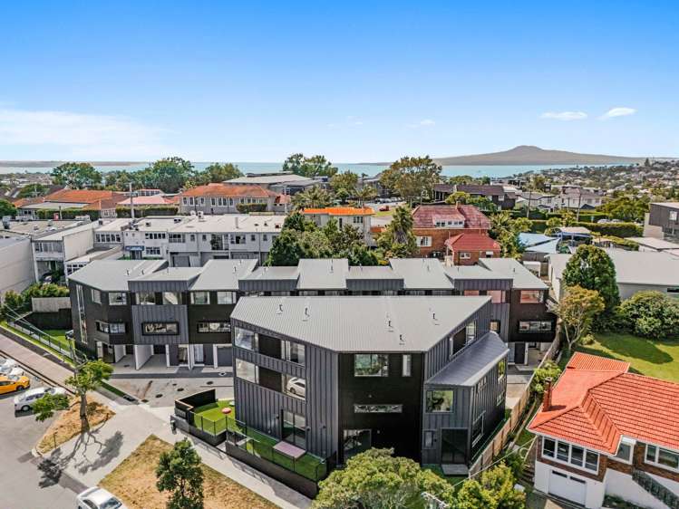 2/ 6 Riddell Road Glendowie_44
