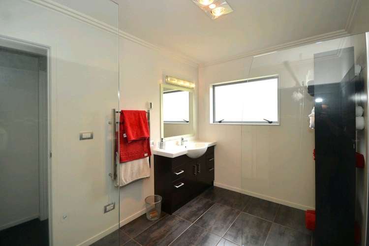 50 Dudley Crescent Cable Bay_12