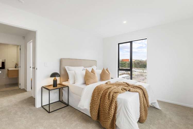 4 Te Toka a Whenua Avenue Three Kings_10