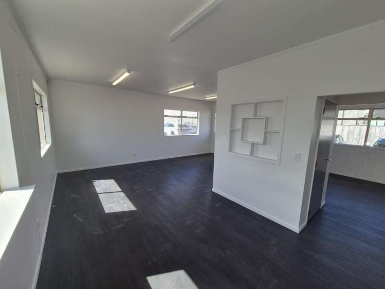 Unit 2, 9  Arko Place Paraparaumu_6